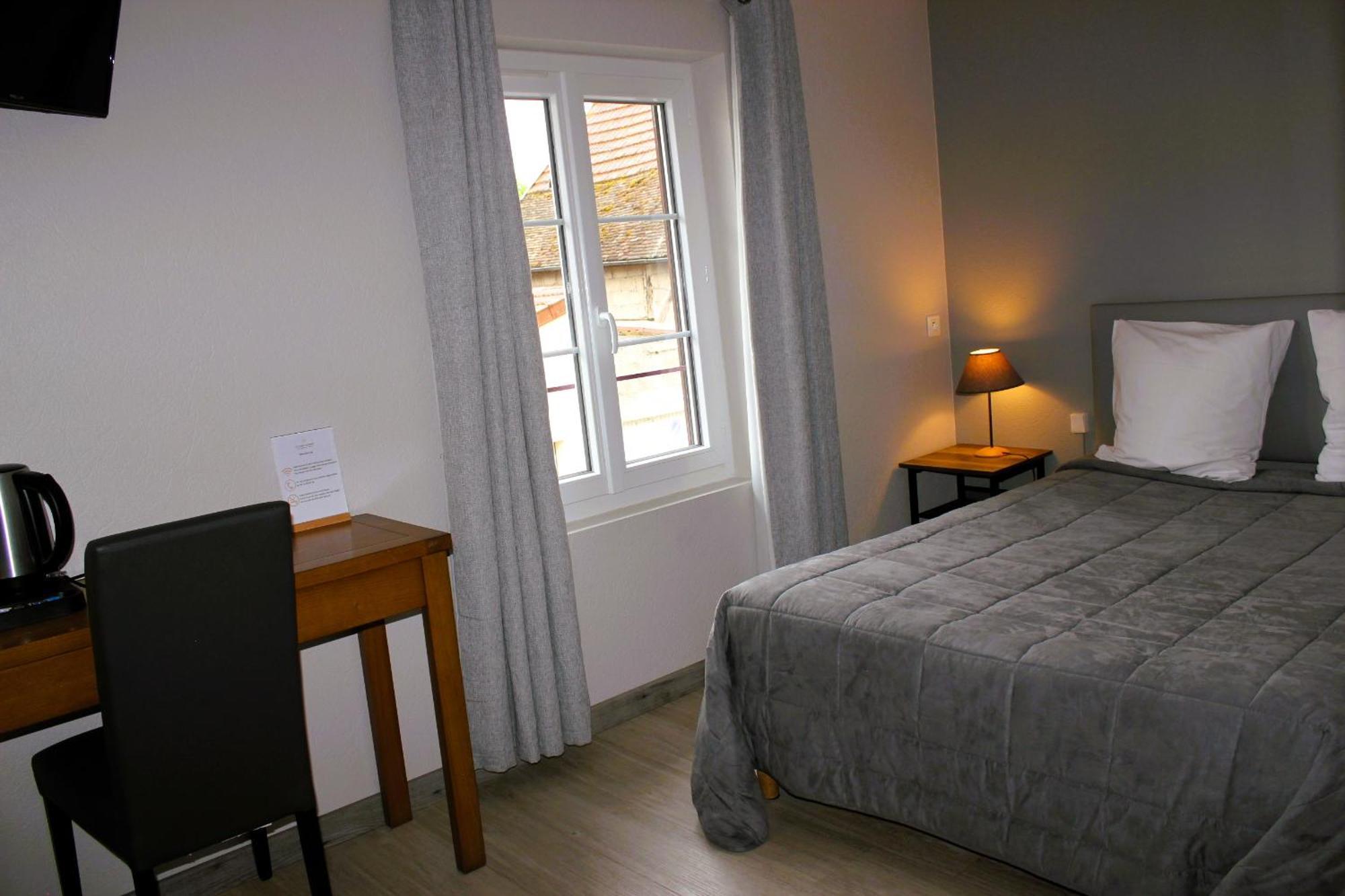 Le Saint Hubert Hotel Arcis-sur-Aube Buitenkant foto