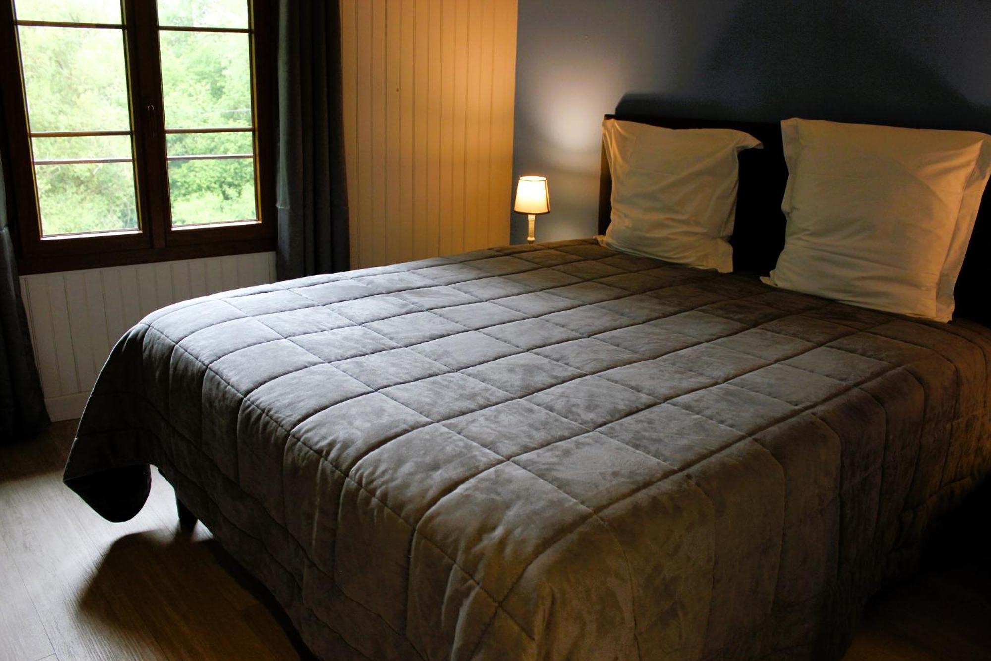 Le Saint Hubert Hotel Arcis-sur-Aube Buitenkant foto